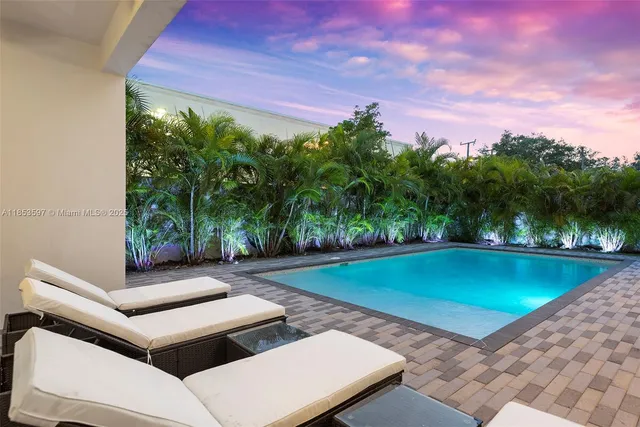 $30,000 | 5500 Southwest 67th Avenue, Miami, FL 33155