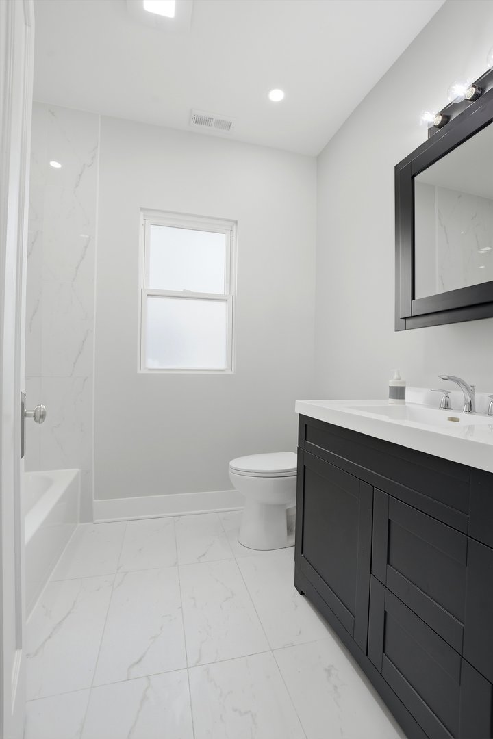 9953 South Prospect Avenue Chicago, IL 60643 - Photo 13 of 35