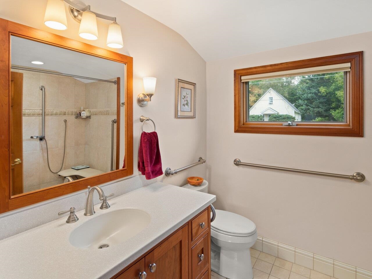 651 Falls Road Shelburne, VT 05482 - Photo 24 of 40 Gallery Image 24
