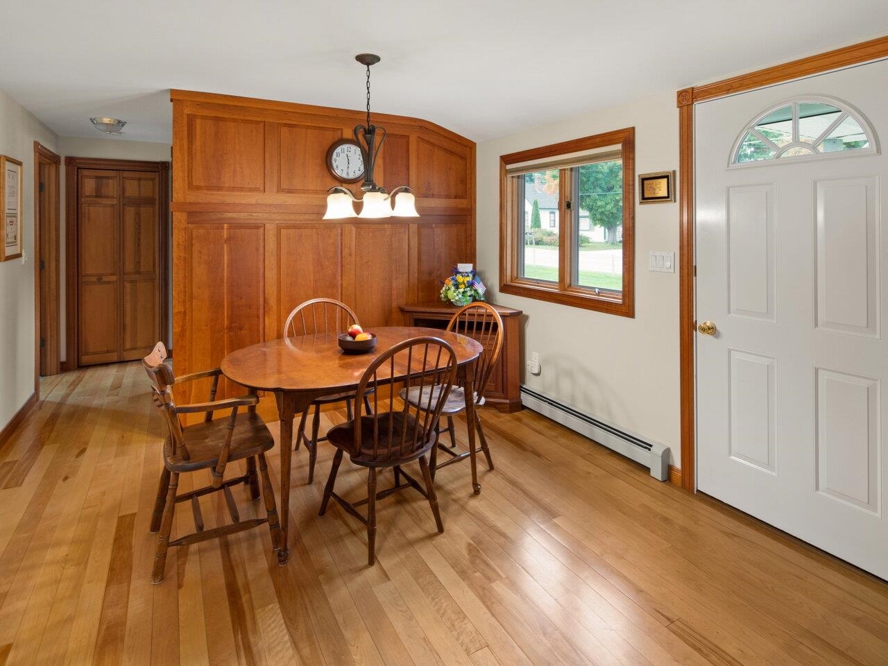 651 Falls Road Shelburne, VT 05482 - Photo 8 of 40 Gallery Image 8