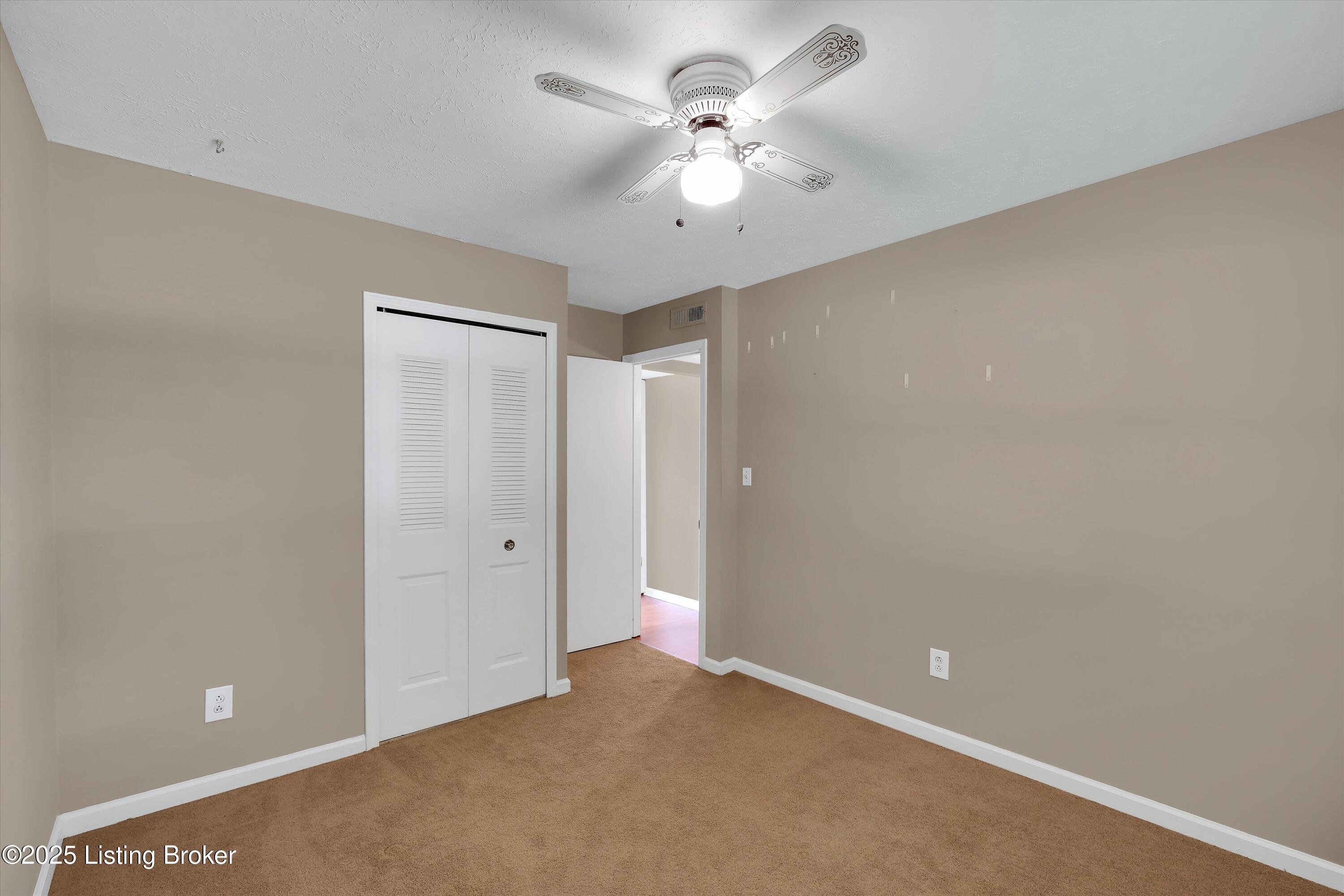 3900 Bonavant Road Louisville, KY 40219 - Photo 33 of 48 Bedroom 3