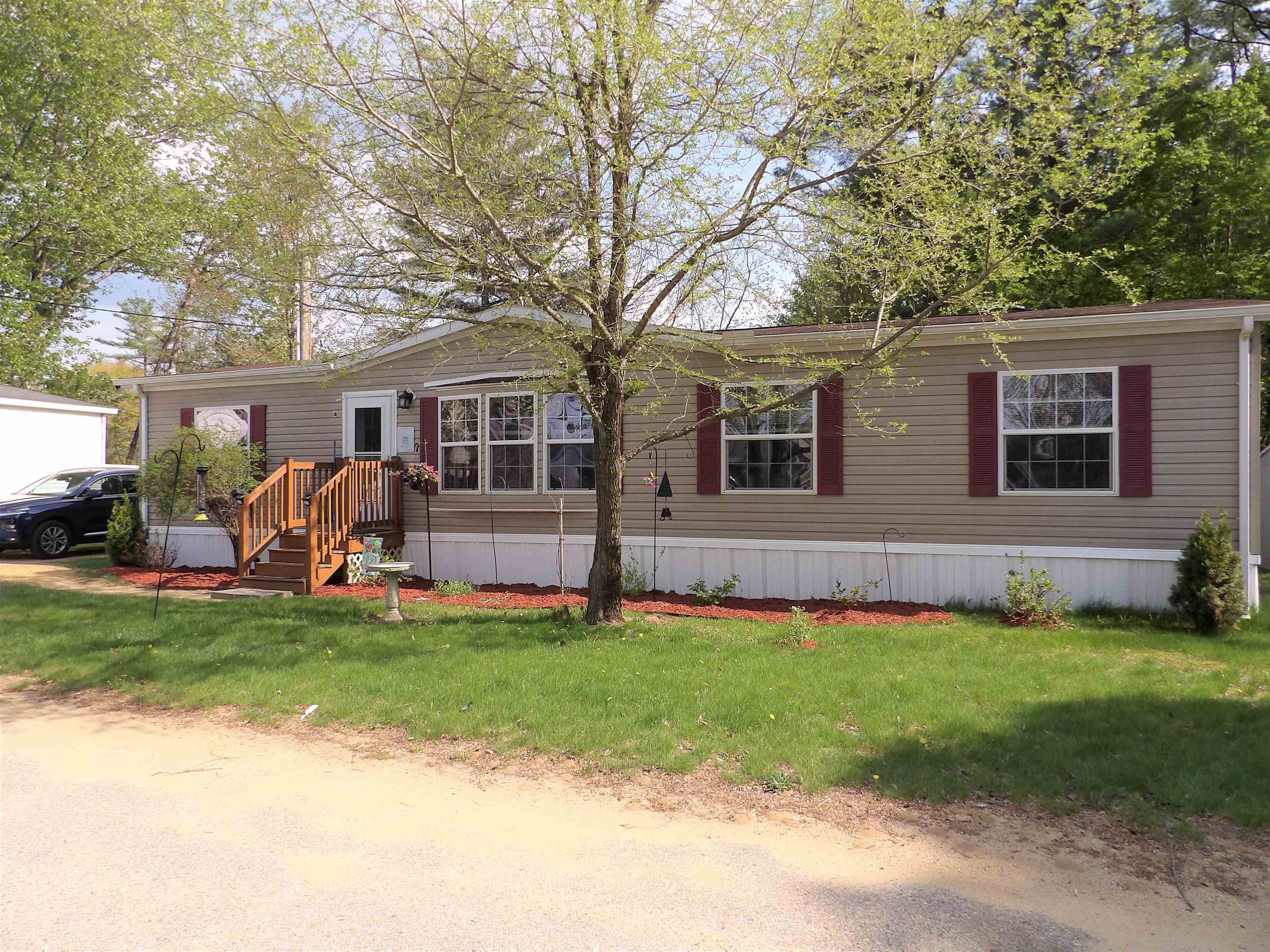 14 Sargent Street, Unit 4 Northfield, NH 03276 - Photo 1 of 40