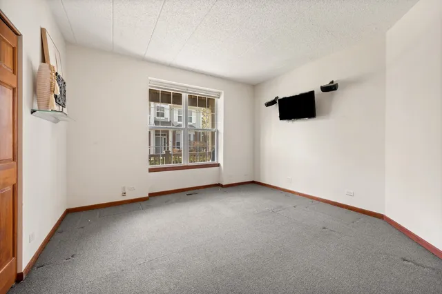 $300,000 | 1120 Georgetown Way, Vernon Hills, IL 60061