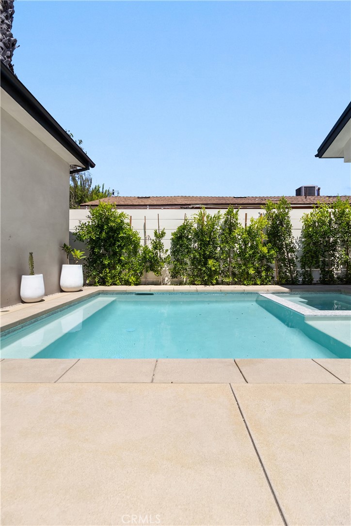 15721 Addison Street Encino, CA 91436 - Photo 67 of 69