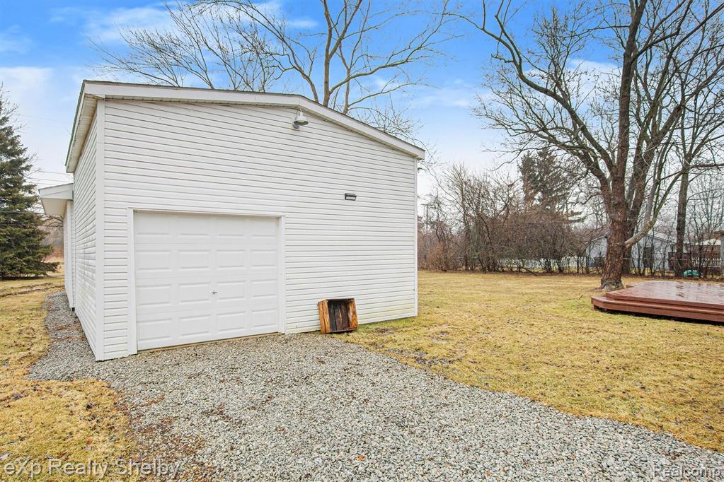 1909 Grace Avenue Rochester Hills, MI 48309 - Photo 19 of 25