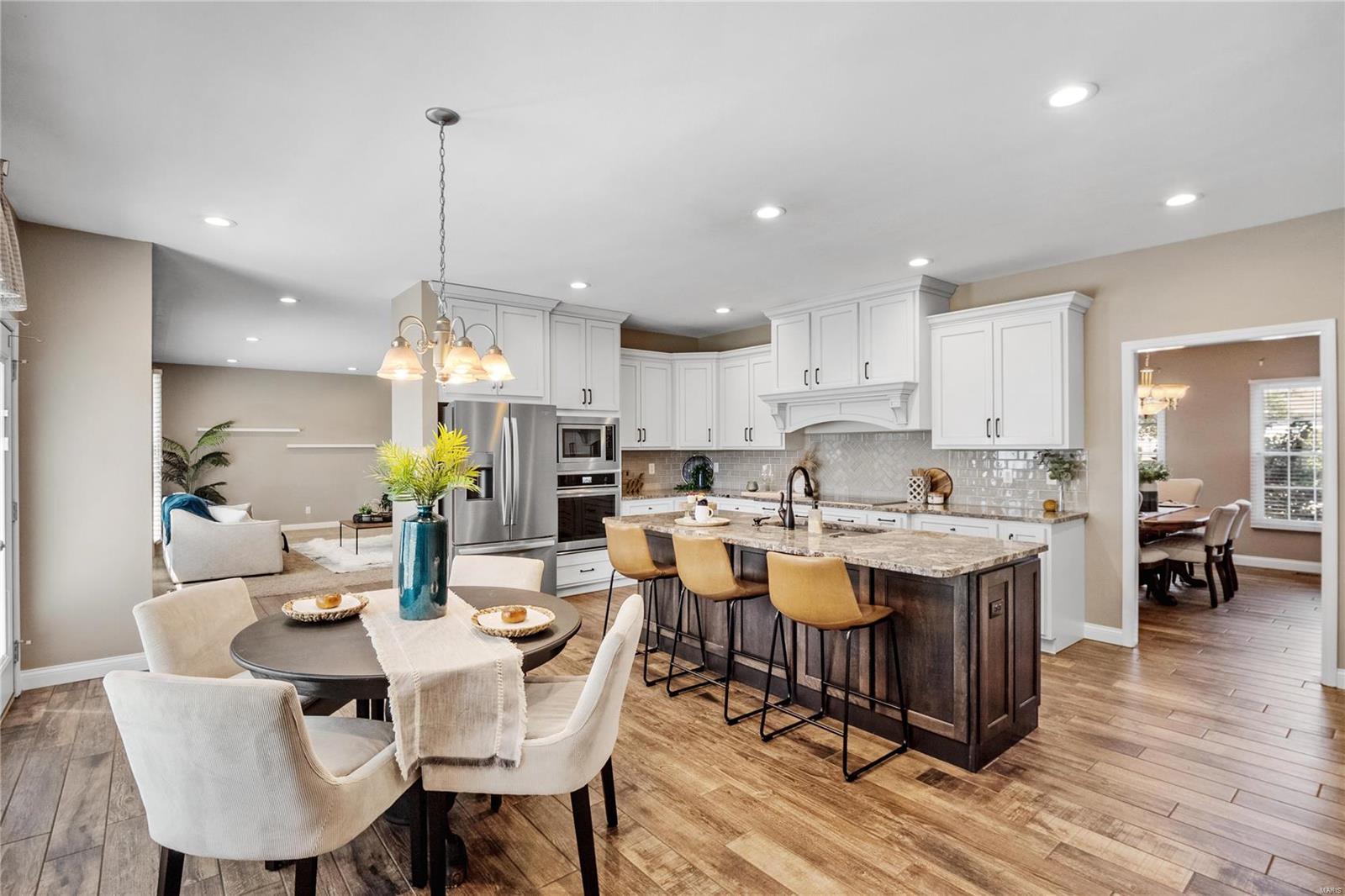 1703 Clover Ridge Columbia, IL 62236 - Photo 15 of 57