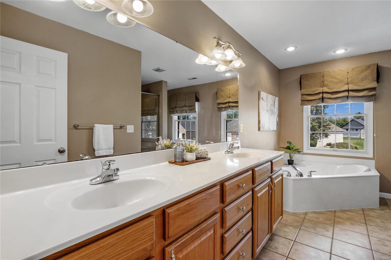 1703 Clover Ridge Columbia, IL 62236 - Photo 26 of 57