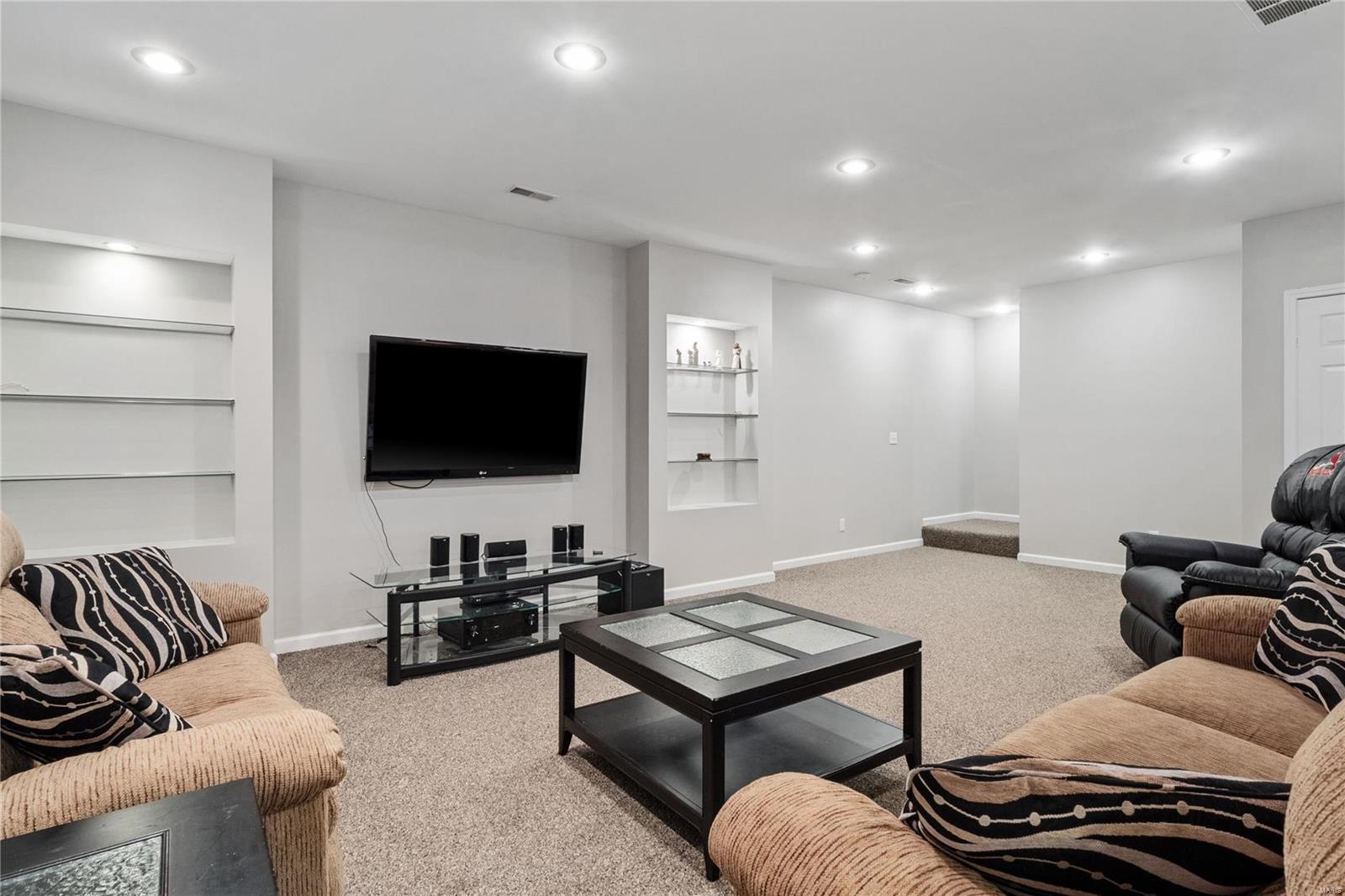 1703 Clover Ridge Columbia, IL 62236 - Photo 39 of 57