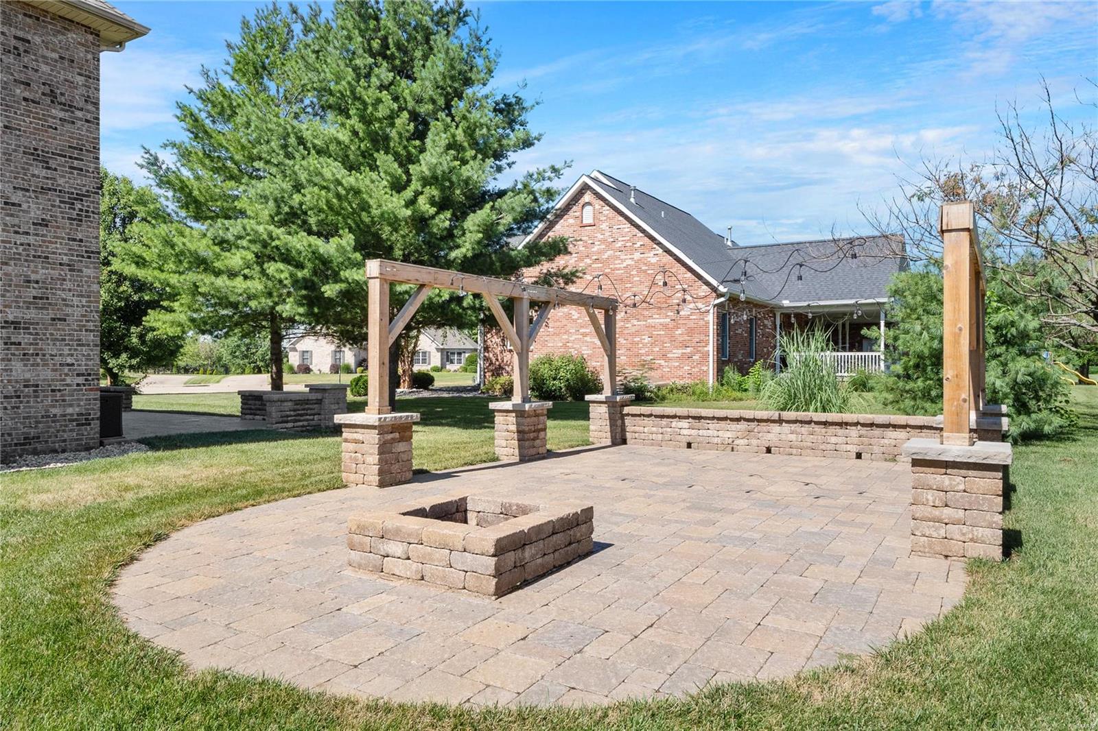 1703 Clover Ridge Columbia, IL 62236 - Photo 46 of 57