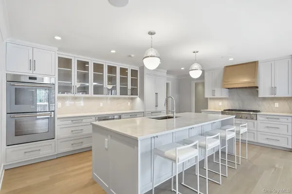 $3,595,000 | 39 A Barlow Lane, Rye, NY 10580