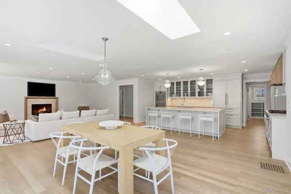 $3,595,000 | 39 A Barlow Lane, Rye, NY 10580