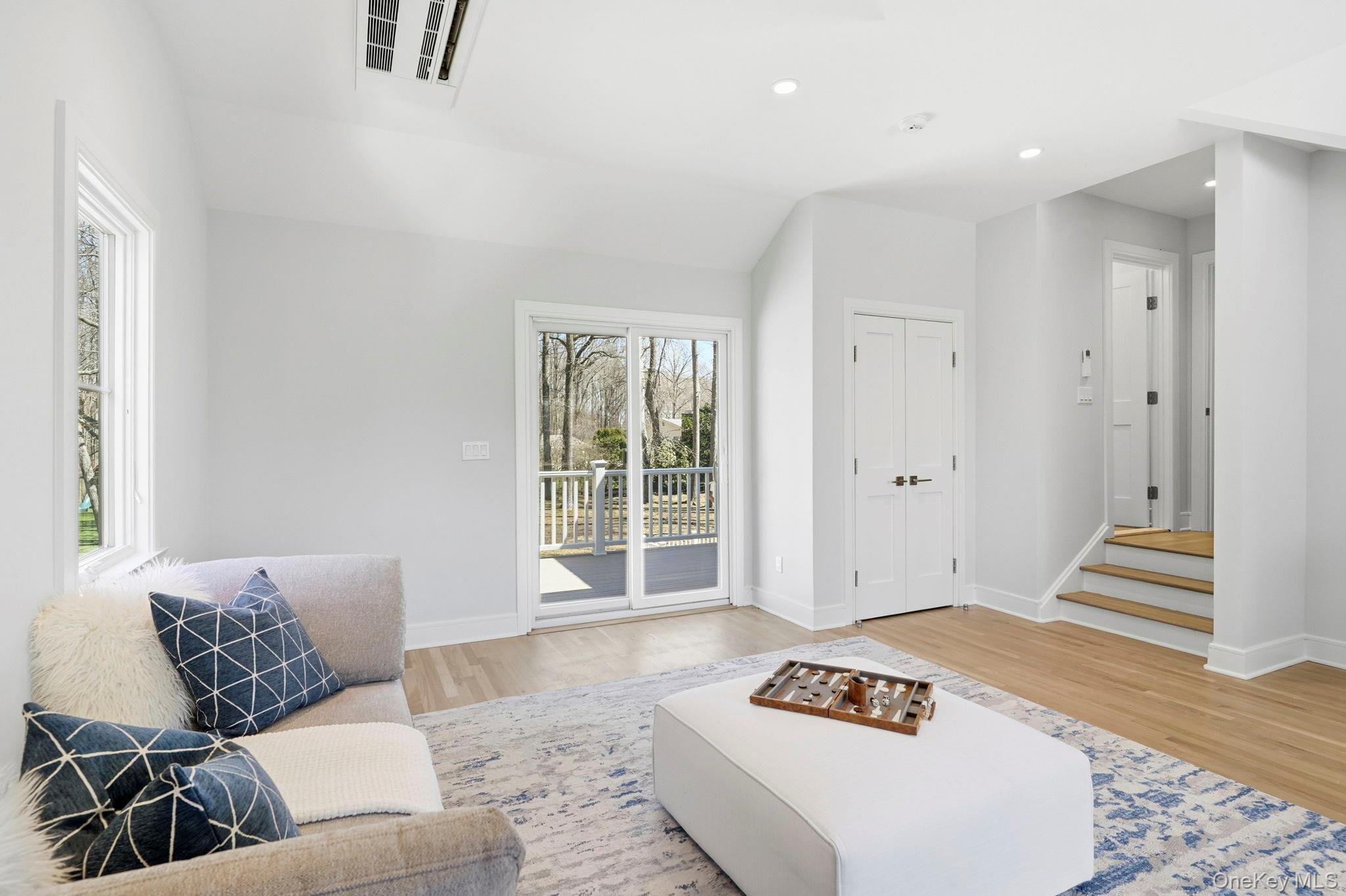 39 A Barlow Lane Rye, NY 10580 - Photo 31 of 43 Bedroom Five or Bonus Room with Ensuite Bath