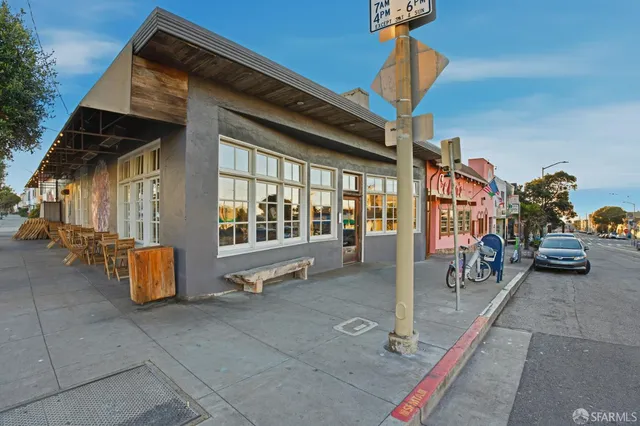 $5,200 | 3945 Judah Street, Unit 502, San Francisco, CA 94122