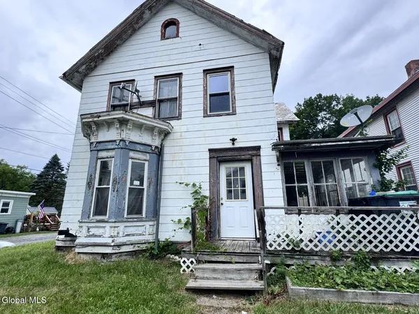$60,000 | 57 Center Street, Hoosick Falls, NY 12090