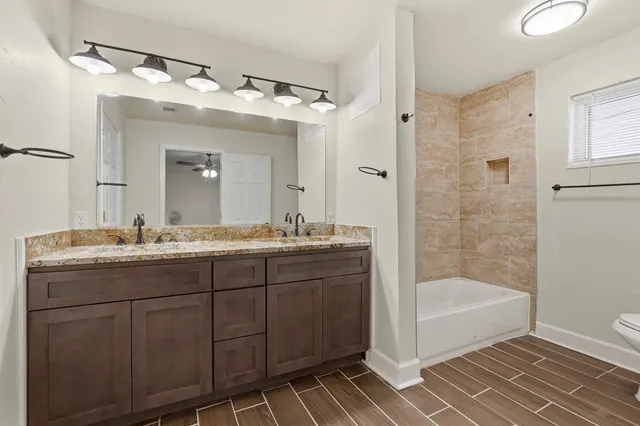 $2,500 | 2518 Henderson Lane, Deer Park, TX 77536