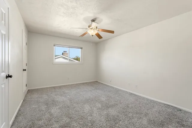 $2,500 | 2518 Henderson Lane, Deer Park, TX 77536