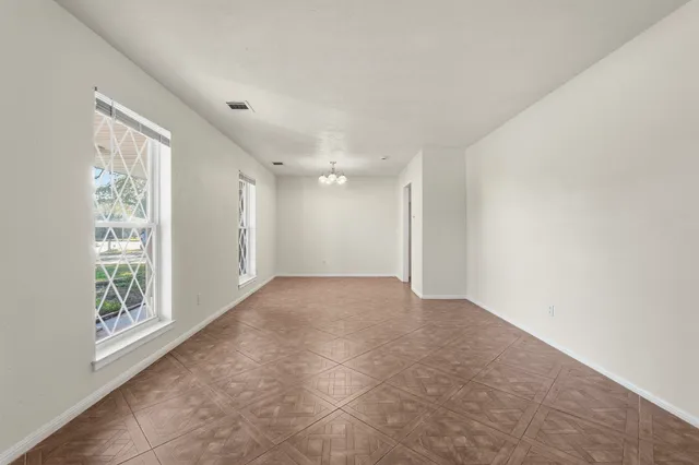 $2,500 | 2518 Henderson Lane, Deer Park, TX 77536