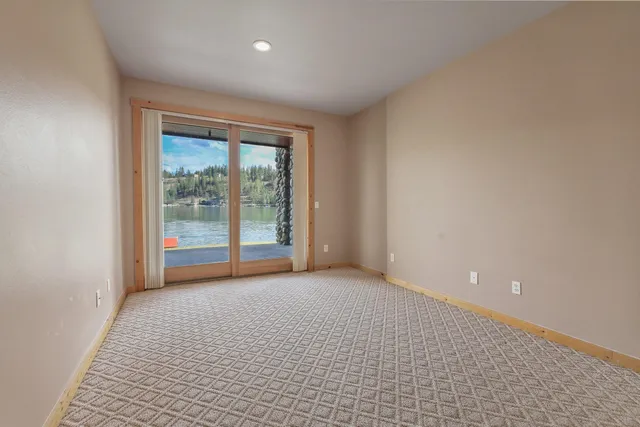 $1,320,000 | 23612 North Westlake Drive, Nine Mile Falls, WA 99026