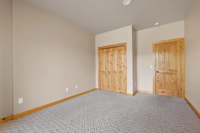 $1,320,000 | 23612 North Westlake Drive, Nine Mile Falls, WA 99026