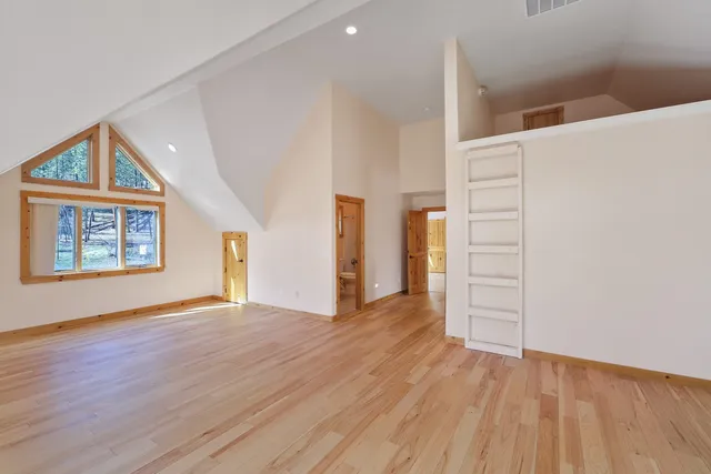 $1,320,000 | 23612 North Westlake Drive, Nine Mile Falls, WA 99026