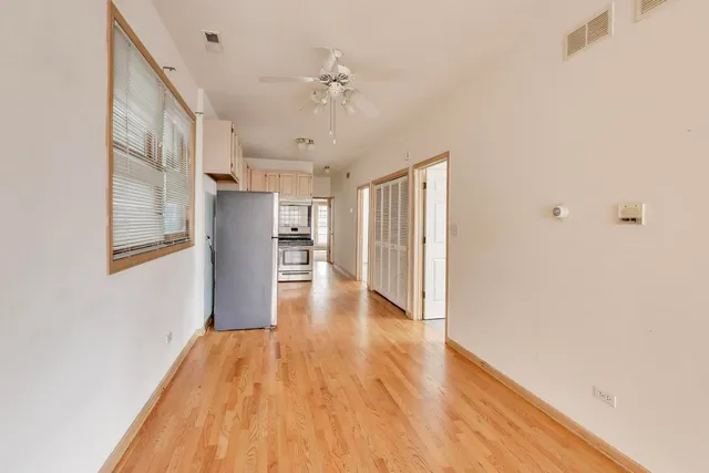 $2,400 | 1423 West Cortez Street, Unit 2, Chicago, IL 60642