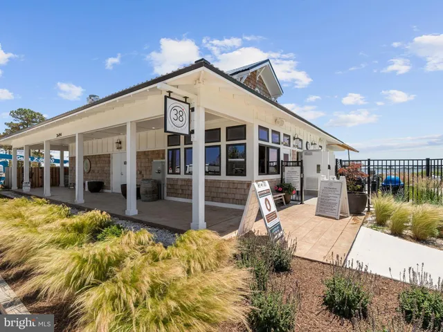 $1,890,000 | 32046 Baywind Walk, Selbyville, DE 19975