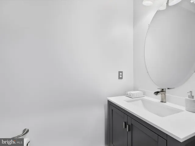 $1,890,000 | 32046 Baywind Walk, Selbyville, DE 19975