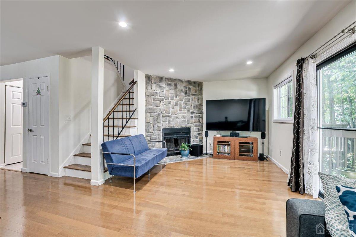 11 Tulip Court Edison, NJ 08820 - Photo 23 of 47
