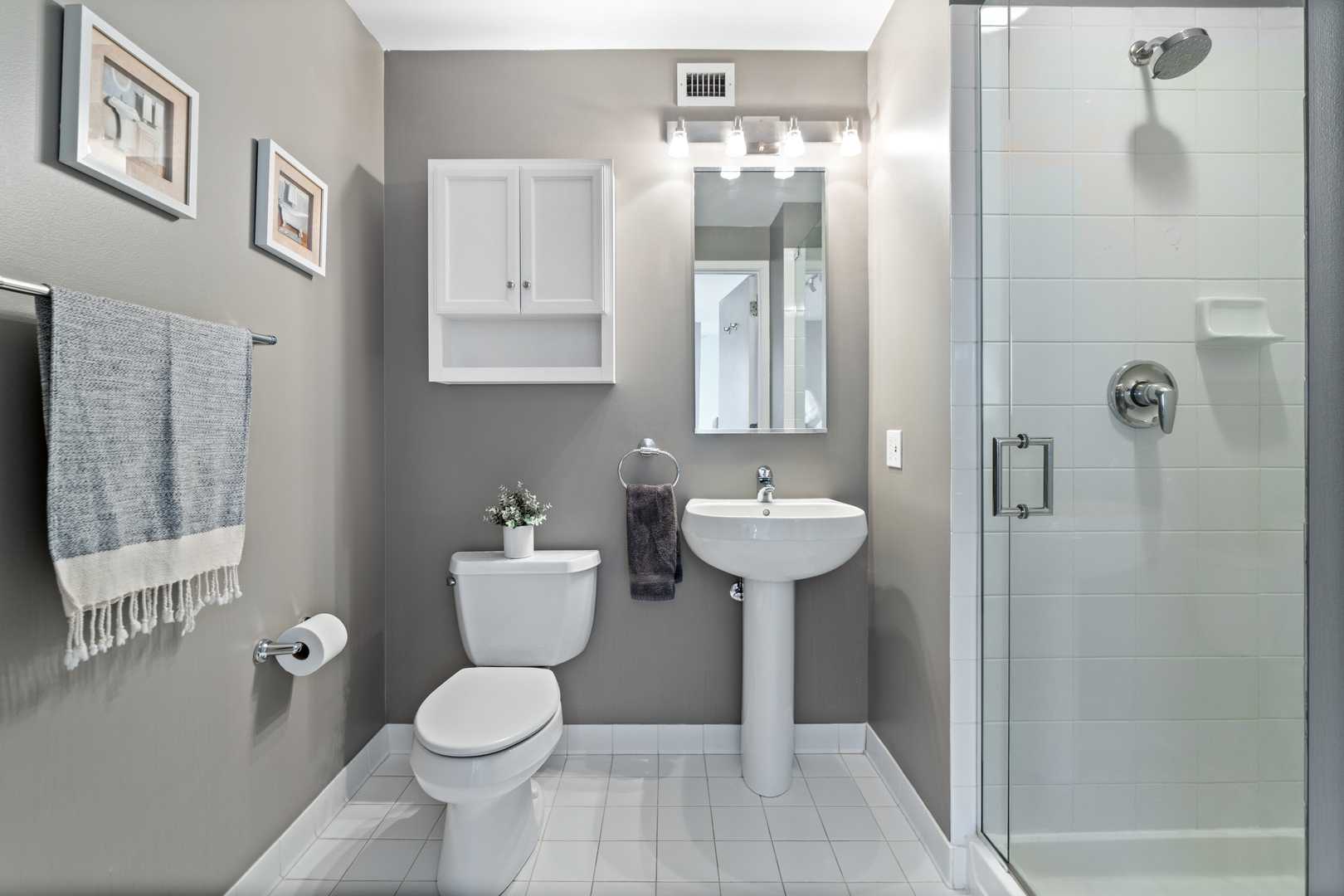 701 South Wells Street, Unit 2302 Chicago, IL 60607 - Photo 12 of 18