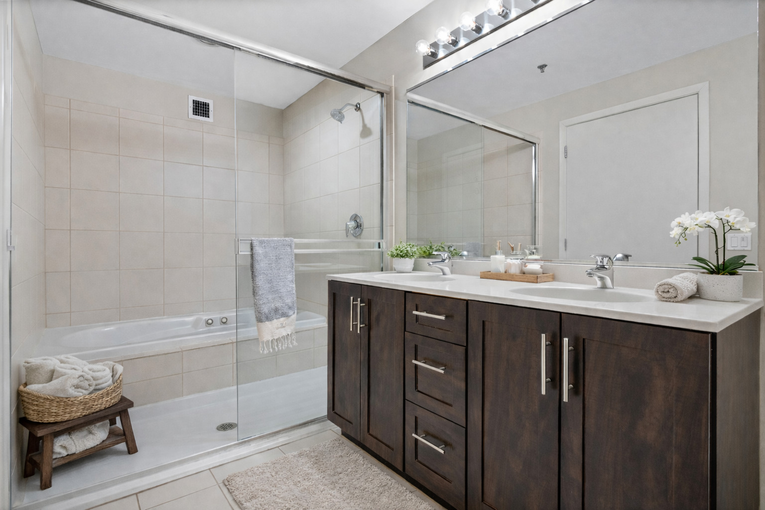 701 South Wells Street, Unit 2302 Chicago, IL 60607 - Photo 10 of 18