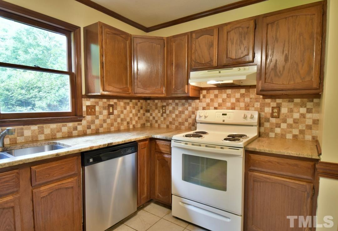 105 Firewood Circle Raleigh, NC 27607 - Photo 9 of 29