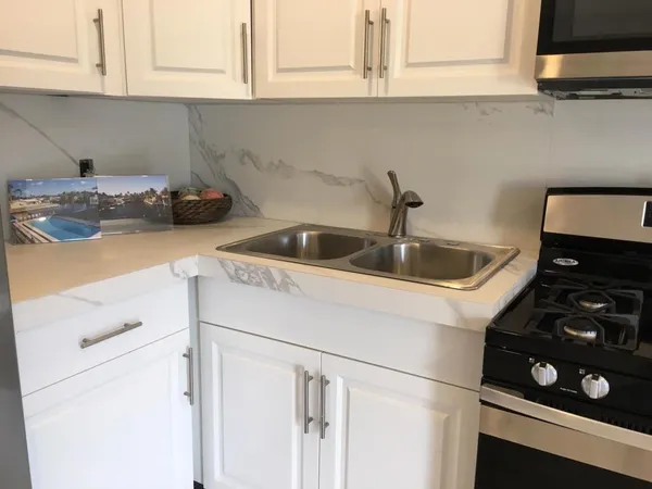 $1,500 | 301 East McNab Road, Unit 103, Pompano Beach, FL 33060