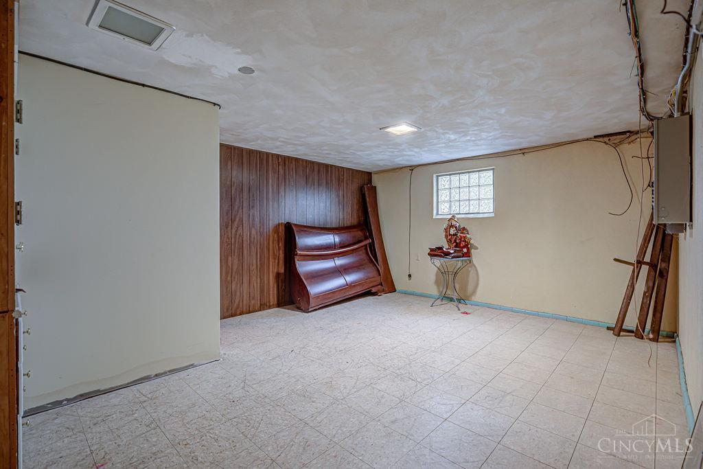 6700 Gaines Road Cincinnati, OH 45247 - Photo 26 of 57