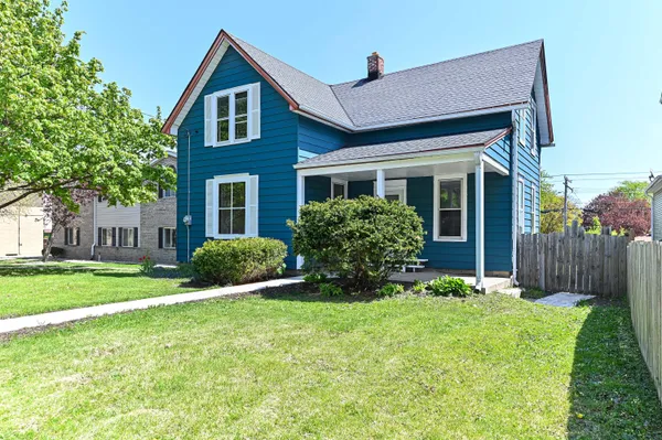 $269,900 | 3270 South 92nd Street, Milwaukee, WI 53227