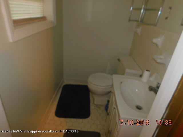 7581 Rockingham Drive Southaven, MS 38671 - Photo 8 of 11 DSCN7995
