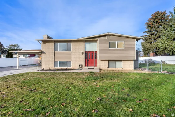$440,000 | 2932 West 6050th Street South, Roy, UT 84067