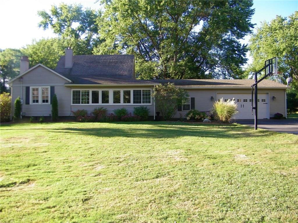 3095 Carr Hill Road Columbus, IN 47201 - Photo 1 of 24 Gallery Image 1
