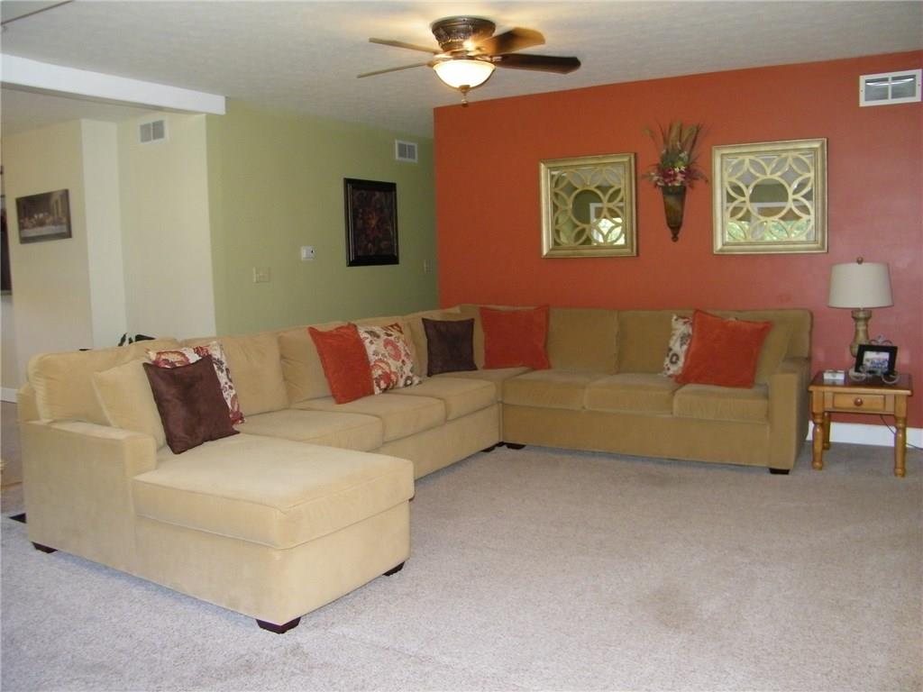3095 Carr Hill Road Columbus, IN 47201 - Photo 9 of 24 Gallery Image 9