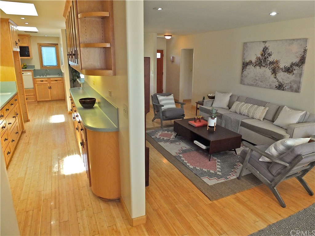 2256 Faust Avenue Long Beach, CA 90815 - Photo 15 of 58