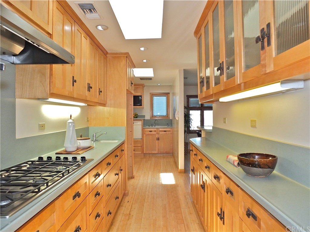 2256 Faust Avenue Long Beach, CA 90815 - Photo 18 of 58