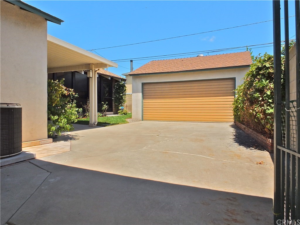 2256 Faust Avenue Long Beach, CA 90815 - Photo 57 of 58