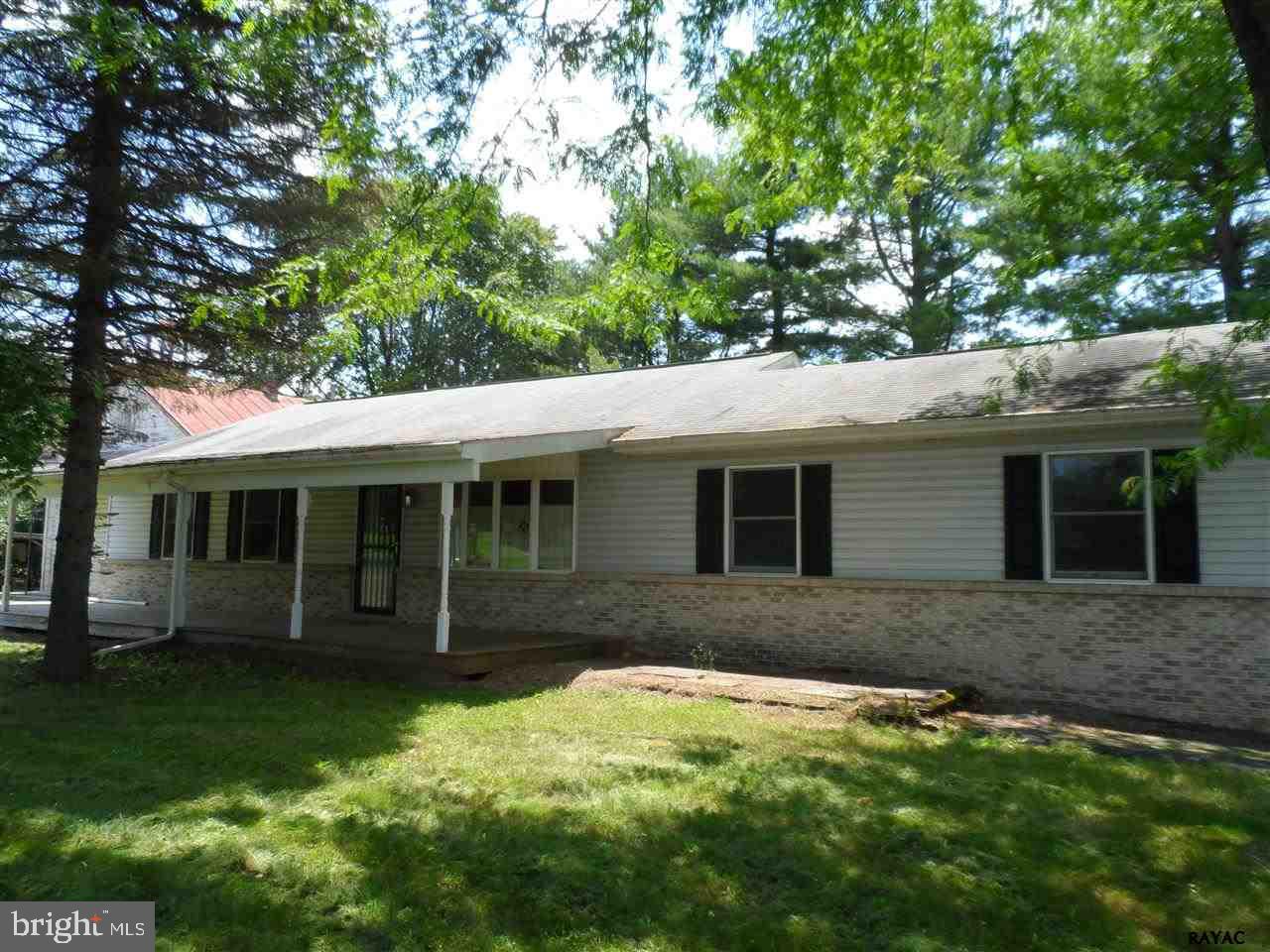 298 Frost Road Gardners, PA 17324 - Photo 2 of 16 Gallery Image 2