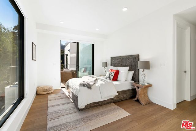 $10,000 | 3651 Regal Place, Unit 303, Los Angeles, CA 90068