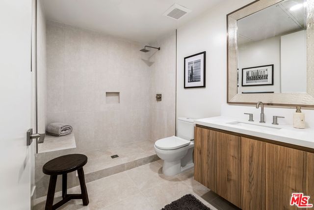 $10,000 | 3651 Regal Place, Unit 303, Los Angeles, CA 90068