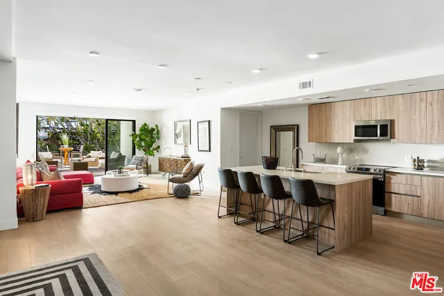 $10,000 | 3651 Regal Place, Unit 303, Los Angeles, CA 90068