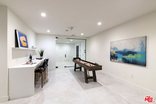 $10,000 | 3651 Regal Place, Unit 303, Los Angeles, CA 90068