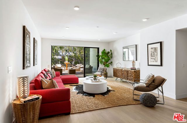 $10,000 | 3651 Regal Place, Unit 303, Los Angeles, CA 90068