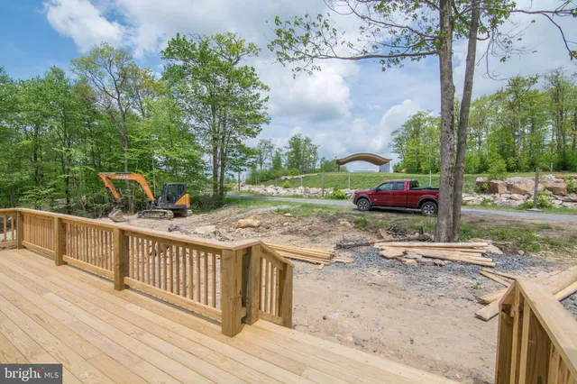 $600,000 | 166 Wisp Adventure Road, McHenry, MD 21541