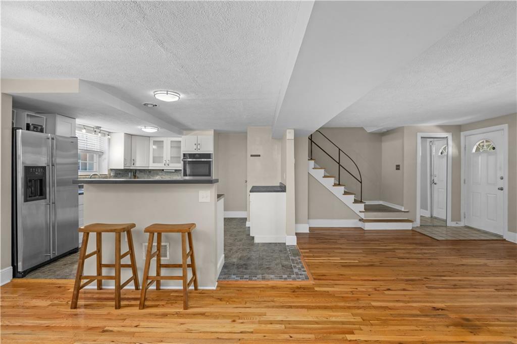 109 Raleigh Court Pittsburgh, PA 15237 - Photo 8 of 21 a view of a living room
