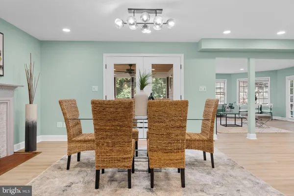 $1,050,000 | 10429 Headly Court, Fairfax, VA 22032